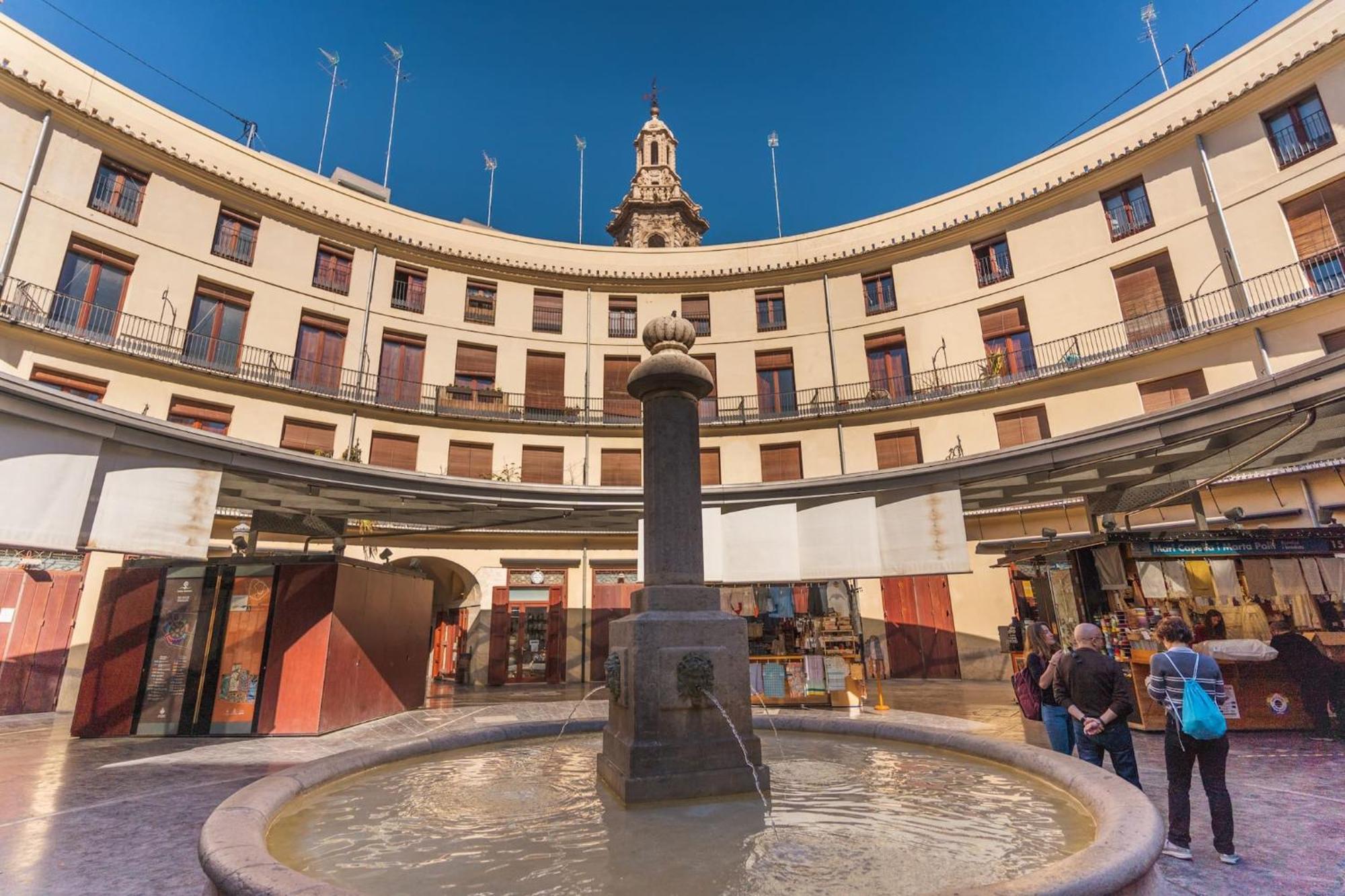 Cerrajeros Central Market Valencia Exterior photo